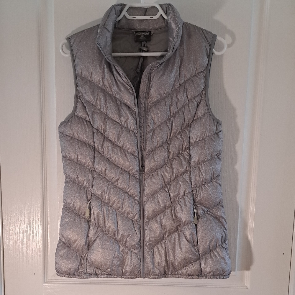 32 Degrees down-filled vest - Pack it, Puff it, Love it!